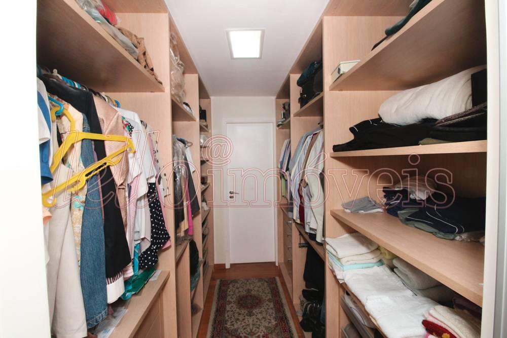 Apartamento à venda com 4 quartos, 200m² - Foto 10