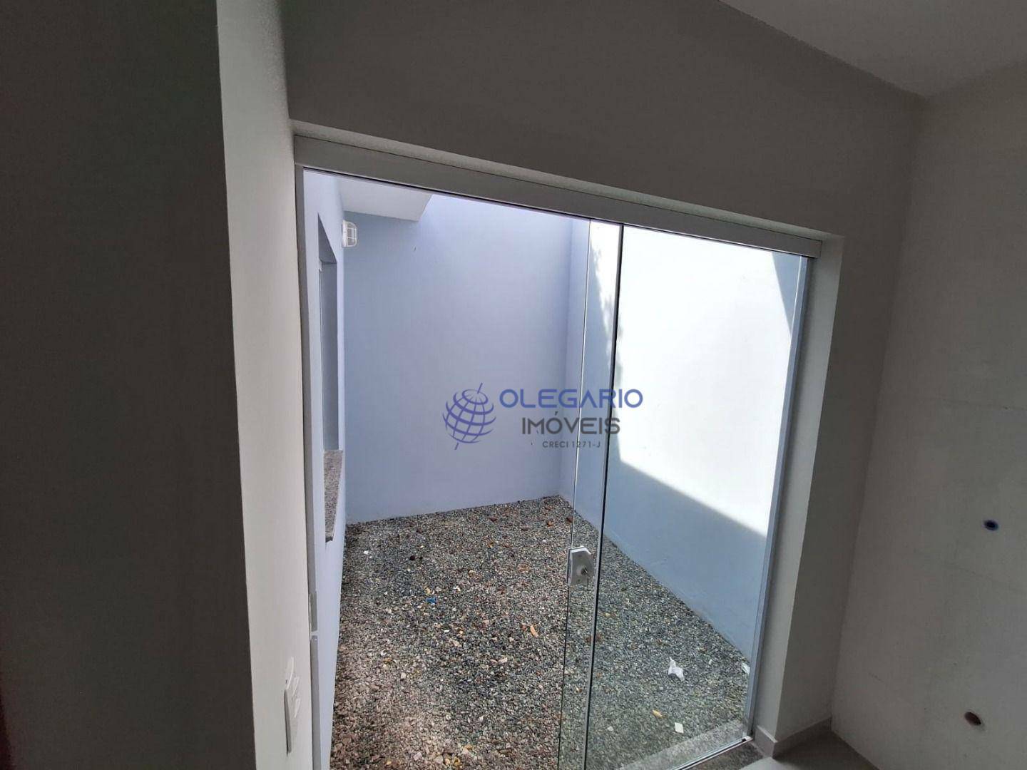 Casa à venda com 2 quartos, 58m² - Foto 10