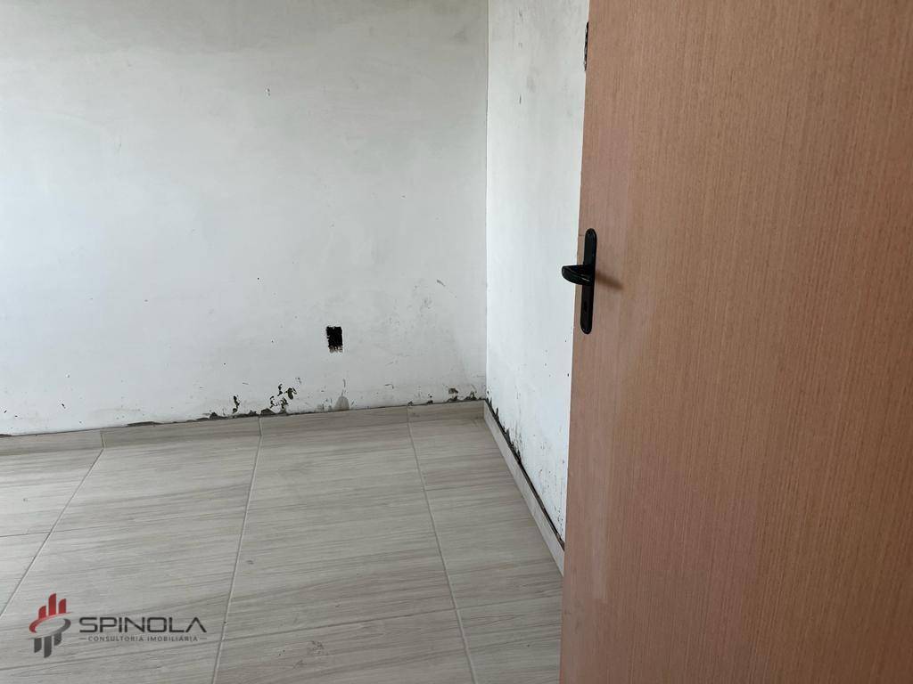 Casa à venda com 2 quartos, 52m² - Foto 8