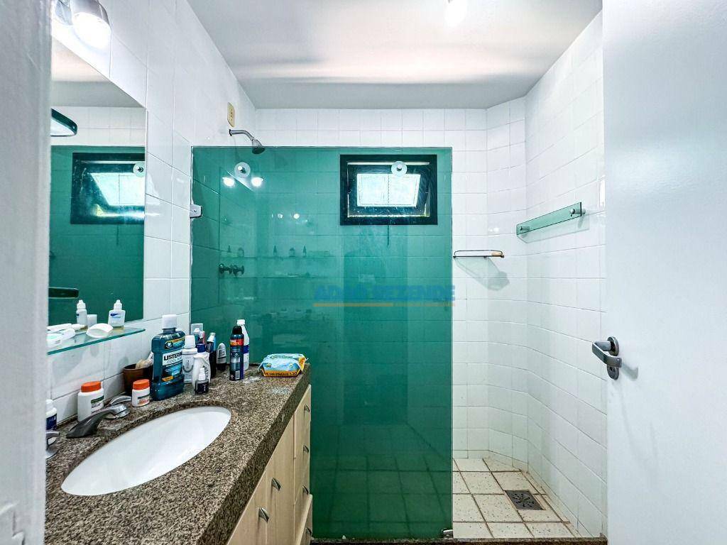 Casa de Condomínio à venda com 4 quartos, 235m² - Foto 20