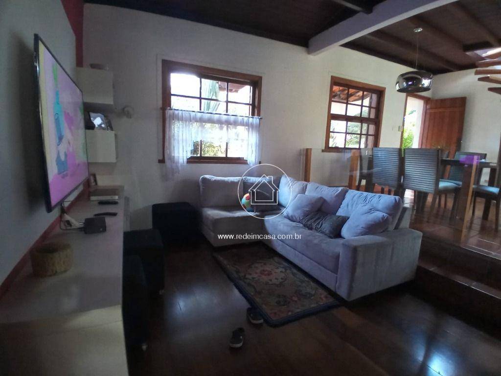 Casa à venda e aluguel com 4 quartos, 260m² - Foto 14