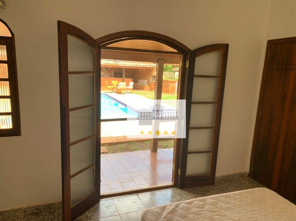 Chácara à venda com 9 quartos, 300m² - Foto 8