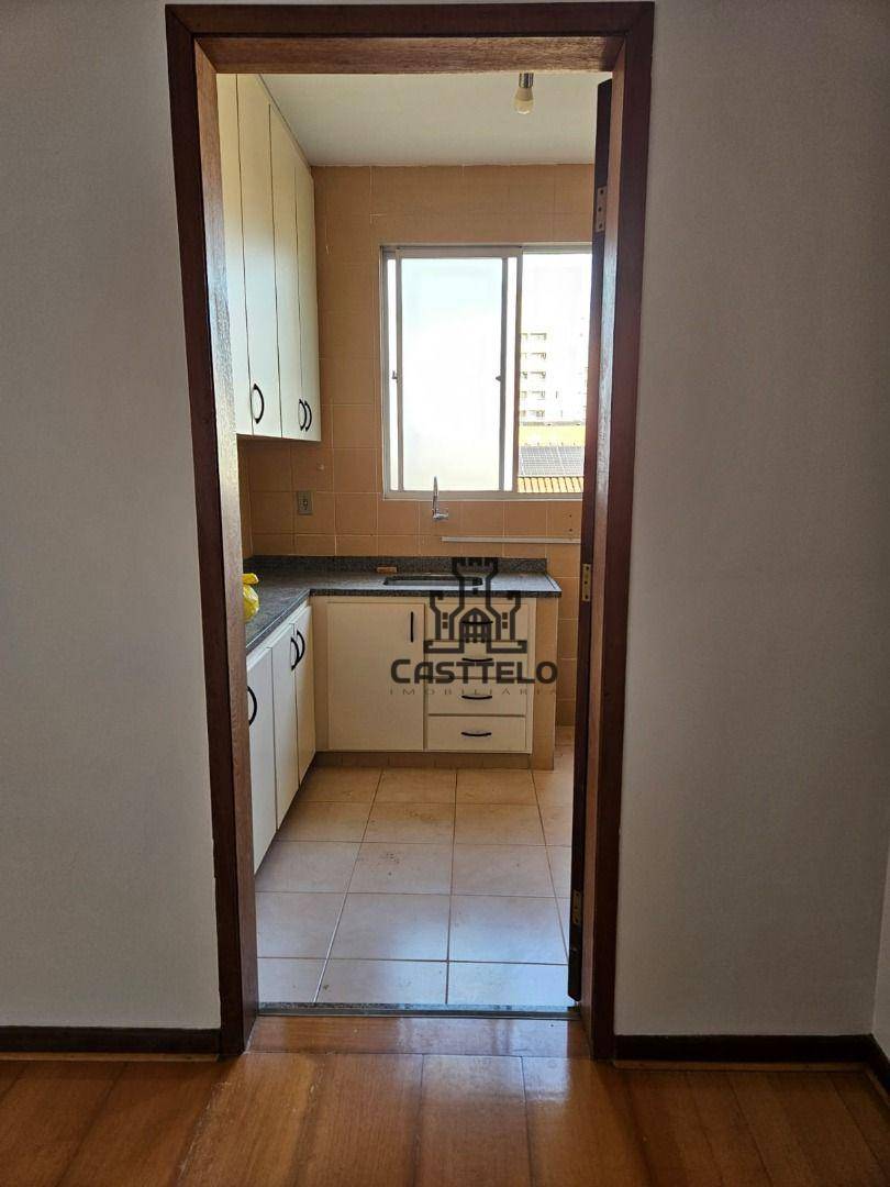 Apartamento à venda com 2 quartos, 61m² - Foto 8