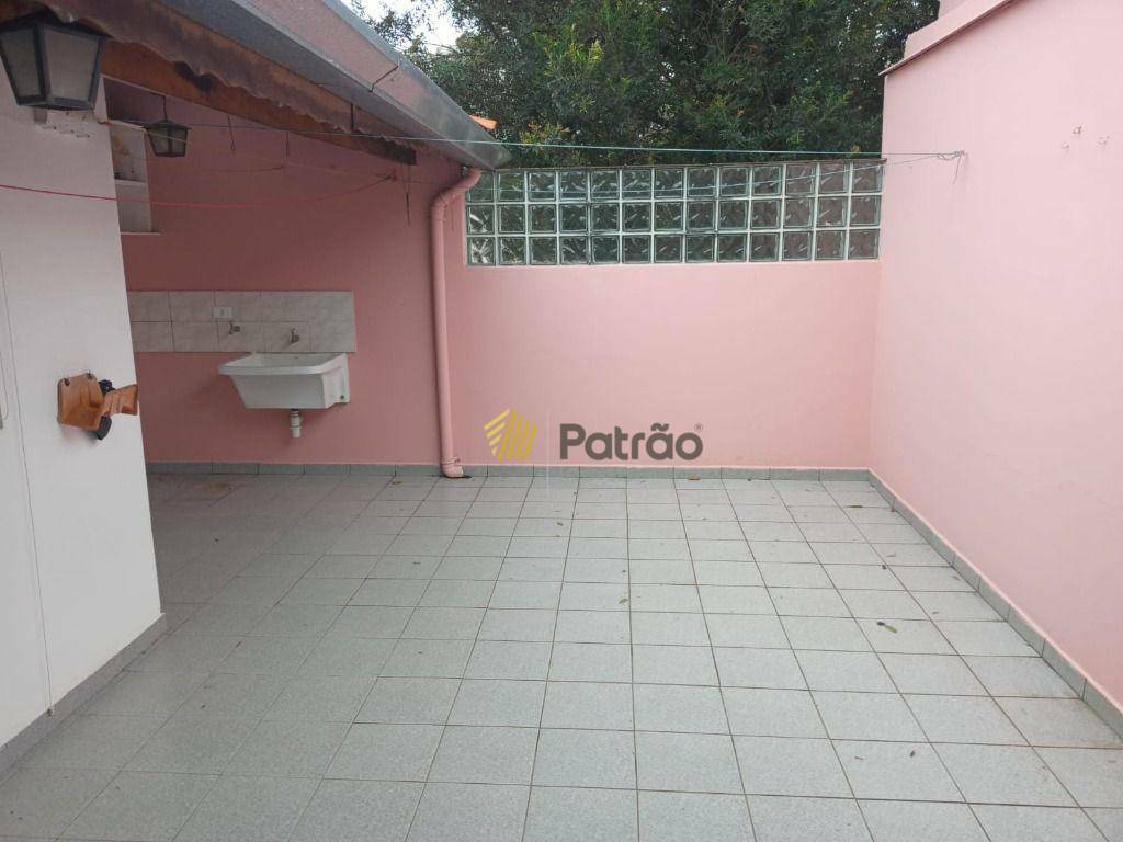 Sobrado à venda com 2 quartos, 165m² - Foto 19