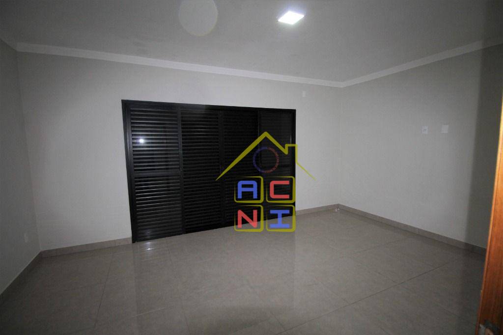 Sobrado à venda com 3 quartos, 230m² - Foto 18