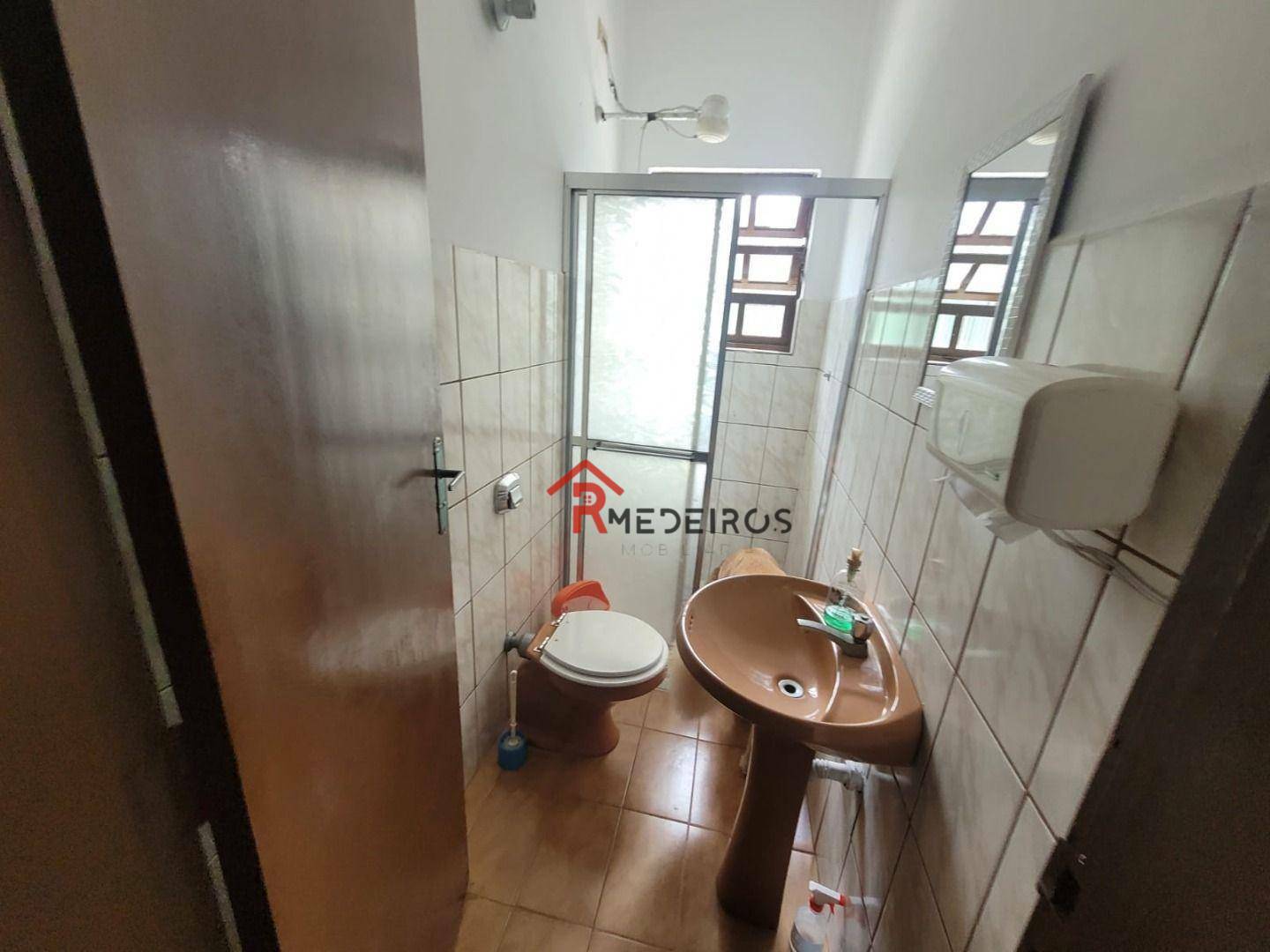 Casa à venda com 3 quartos, 300m² - Foto 23