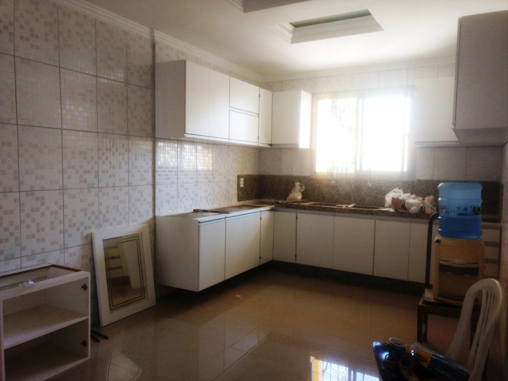 Casa para alugar com 4 quartos, 465m² - Foto 17