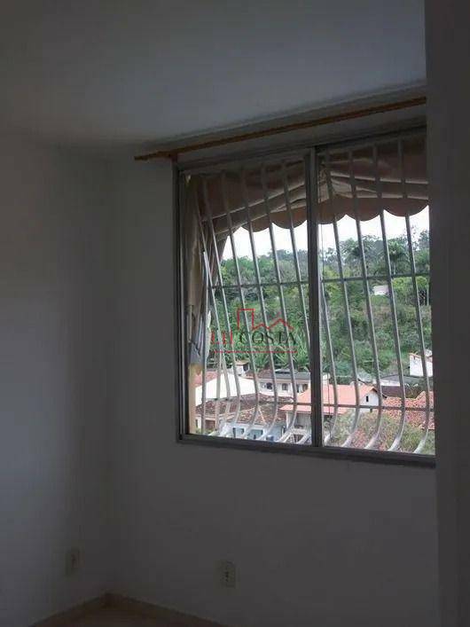 Apartamento à venda com 2 quartos, 60m² - Foto 2