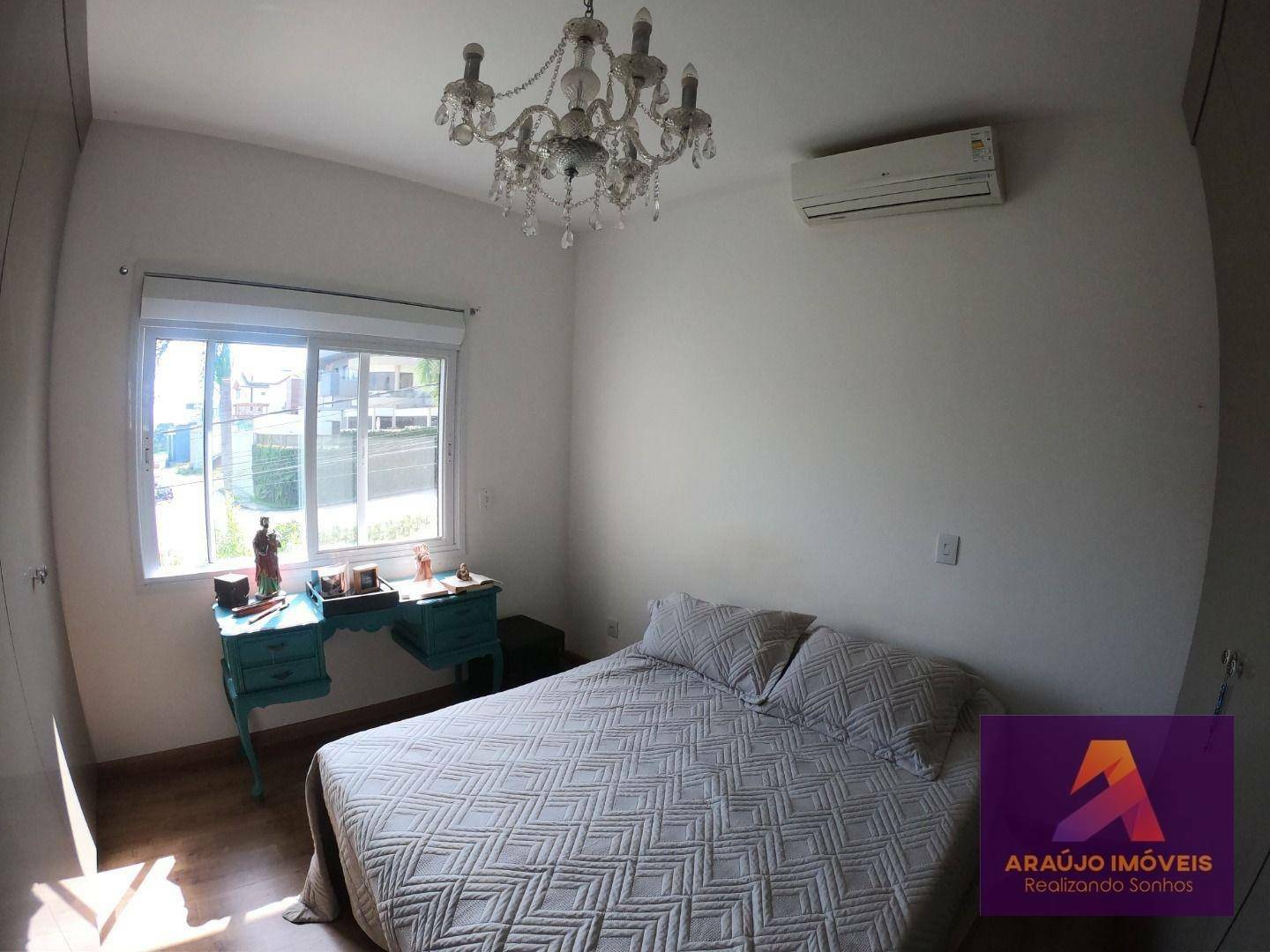 Casa de Condomínio à venda e aluguel com 3 quartos, 300m² - Foto 19