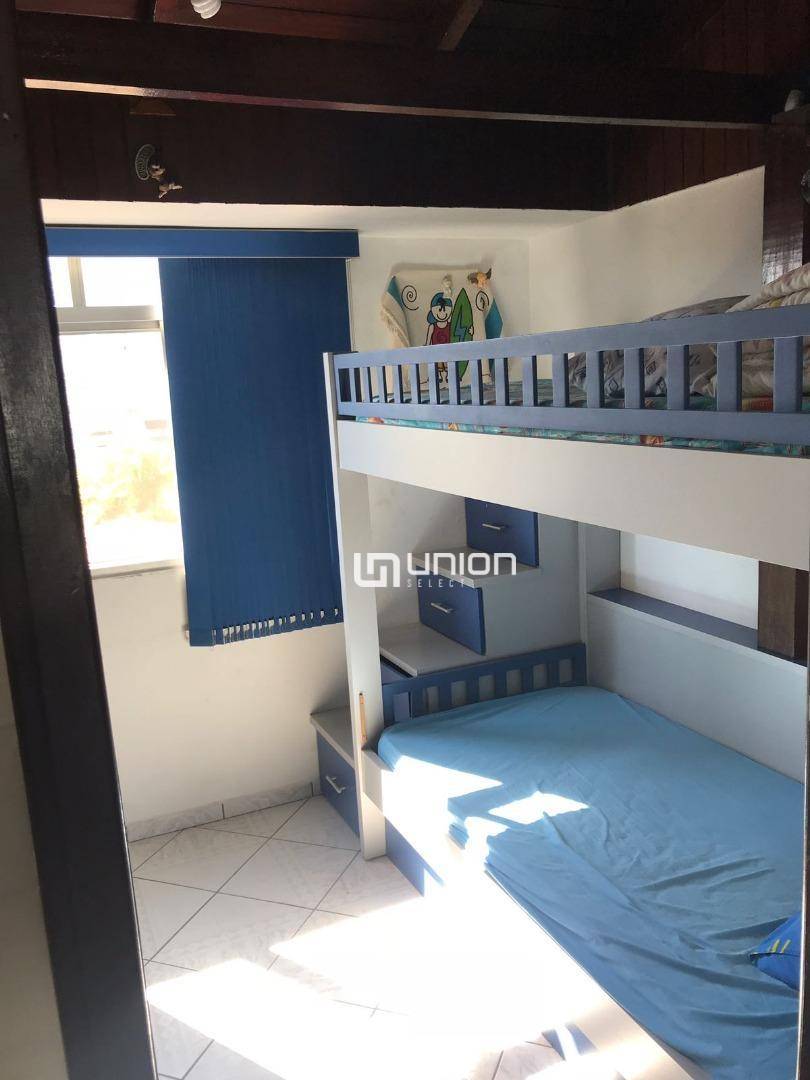Cobertura à venda com 4 quartos, 250m² - Foto 7
