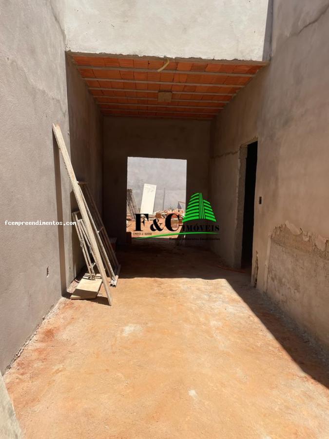 Casa à venda com 2 quartos, 200m² - Foto 6