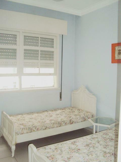 Apartamento à venda com 2 quartos, 100m² - Foto 12