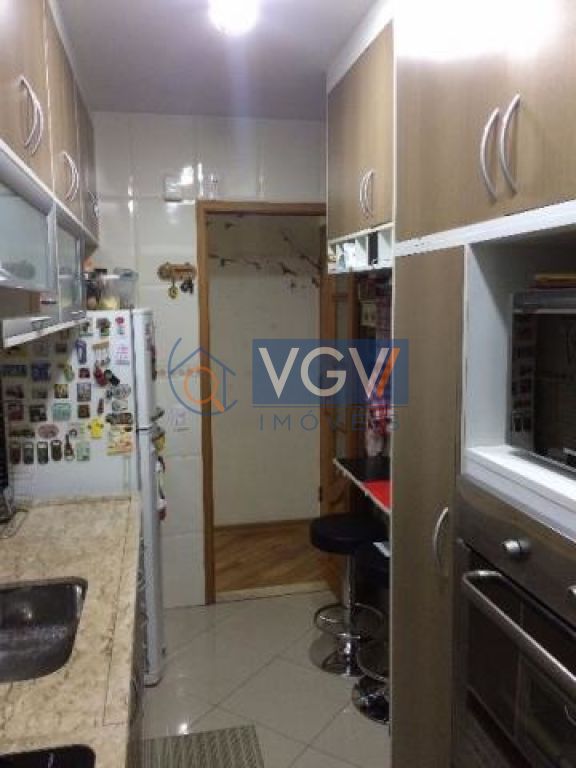 Apartamento à venda com 3 quartos, 68m² - Foto 13