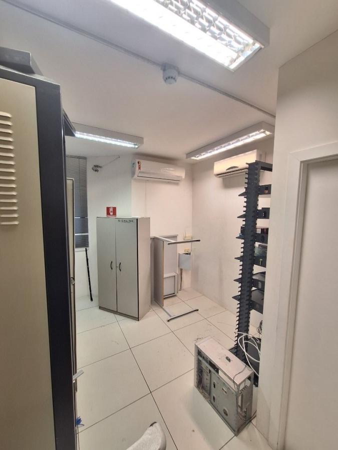 Casa para alugar, 253m² - Foto 16