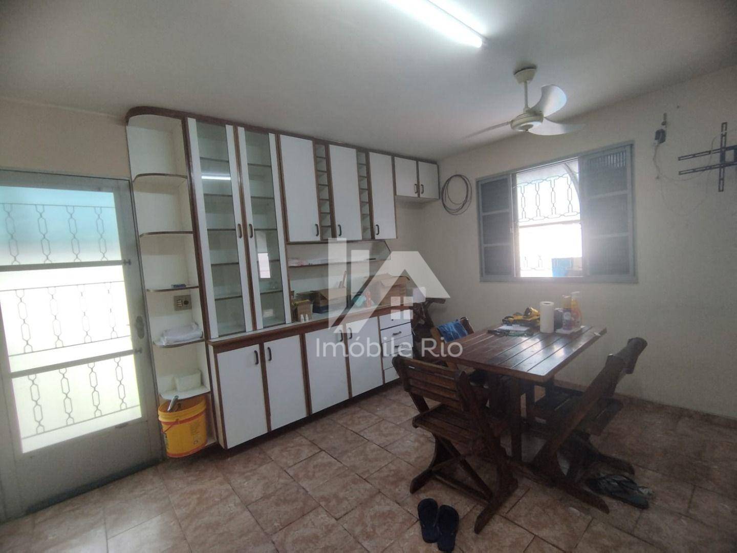 Casa à venda com 3 quartos, 258m² - Foto 27