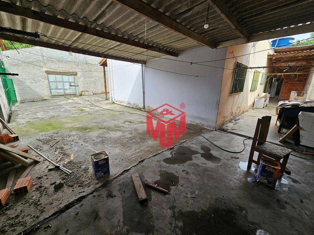 Casa para alugar com 4 quartos, 160m² - Foto 27