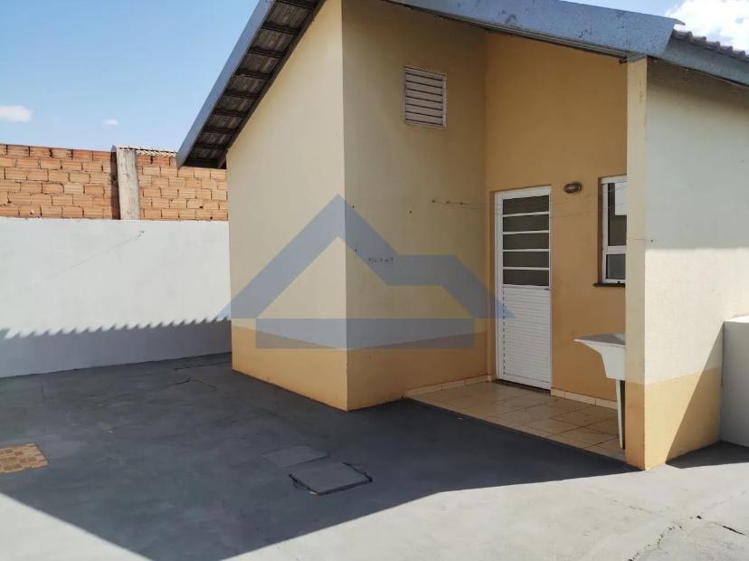 Casa à venda com 2 quartos, 40m² - Foto 11