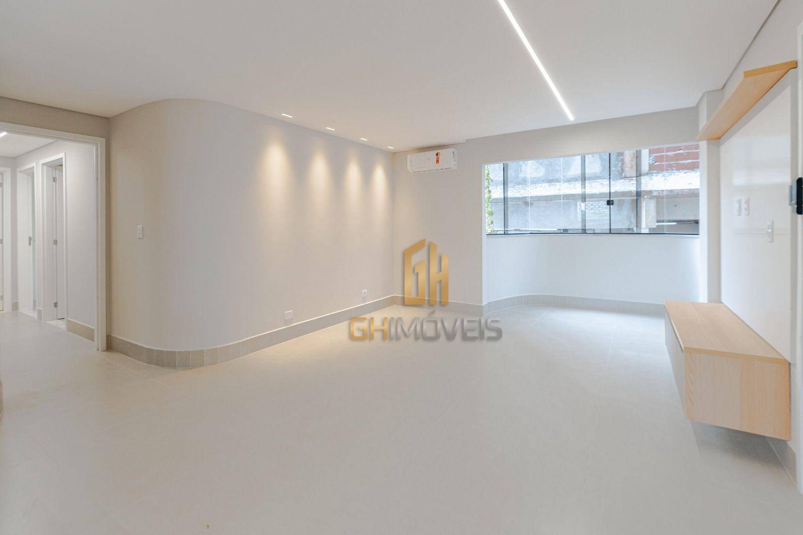 Apartamento à venda com 3 quartos, 122m² - Foto 2