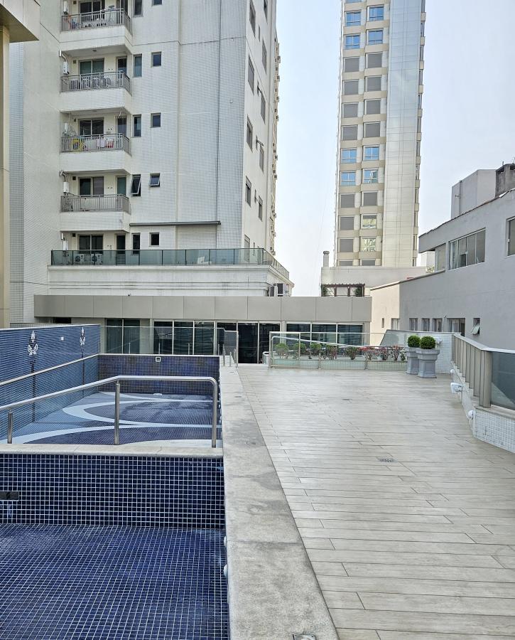 Apartamento à venda com 3 quartos, 182m² - Foto 8