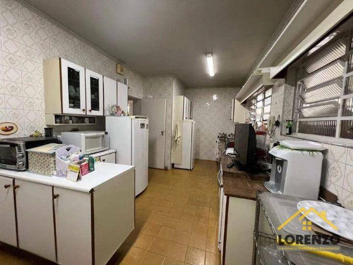 Sobrado à venda com 3 quartos, 217m² - Foto 3