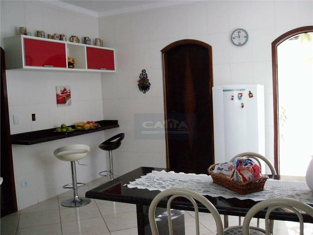 Sobrado à venda com 3 quartos, 300m² - Foto 8