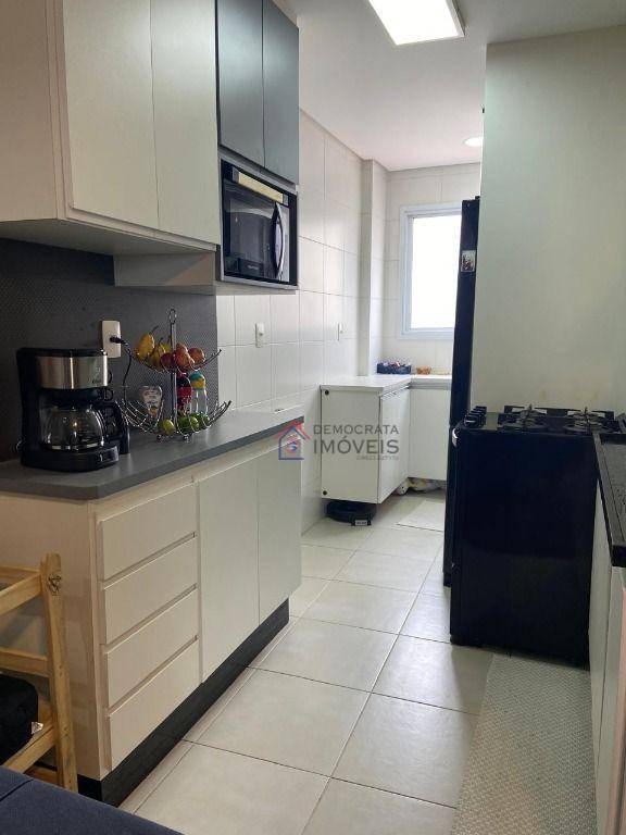 Apartamento à venda com 2 quartos, 56m² - Foto 14