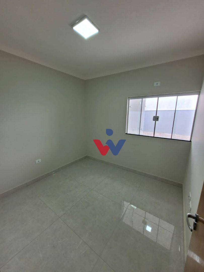 Casa à venda com 3 quartos, 180m² - Foto 9