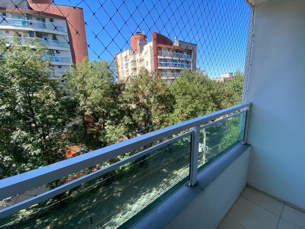 Apartamento à venda com 3 quartos, 62m² - Foto 4