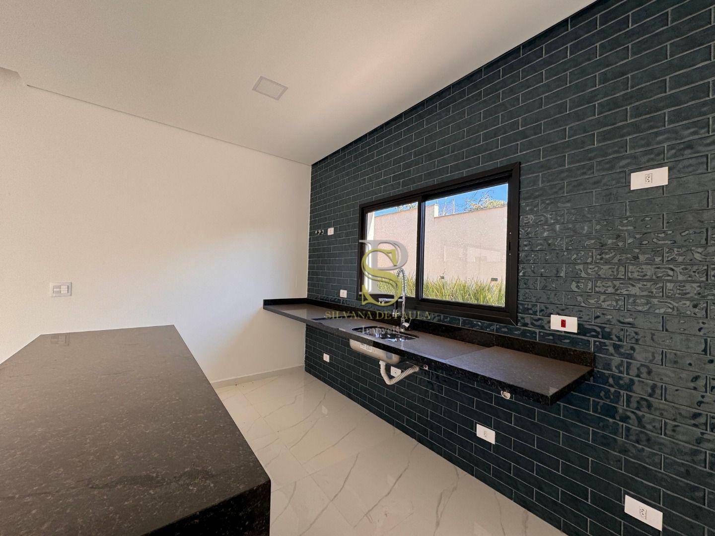 Casa à venda com 3 quartos, 174m² - Foto 11