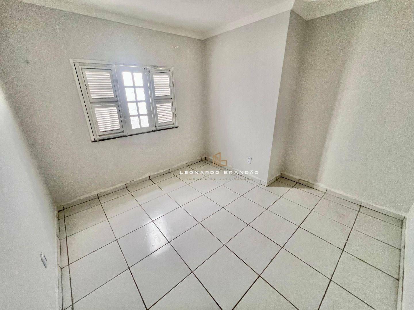 Casa à venda com 3 quartos, 130m² - Foto 13