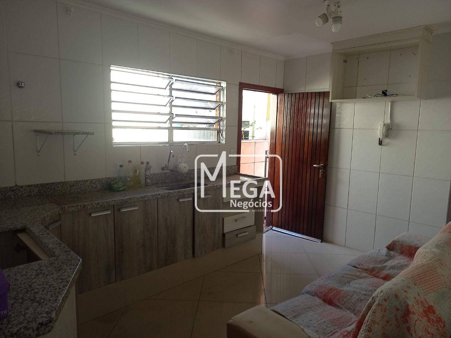 Casa à venda com 2 quartos, 130m² - Foto 1