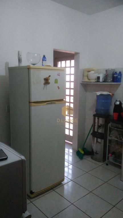 Chácara à venda com 4 quartos, 310m² - Foto 13