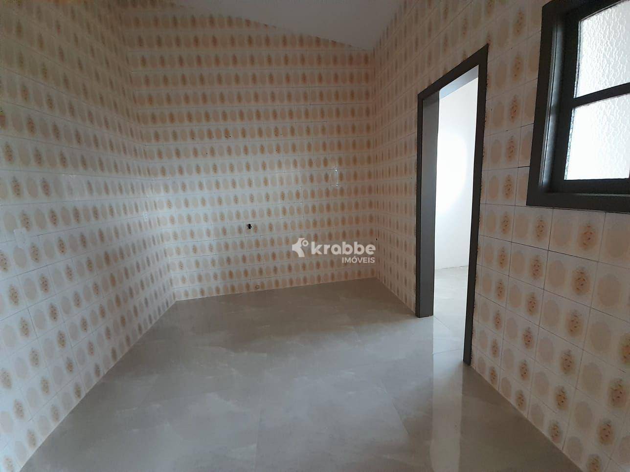 Casa para alugar com 3 quartos, 98m² - Foto 3