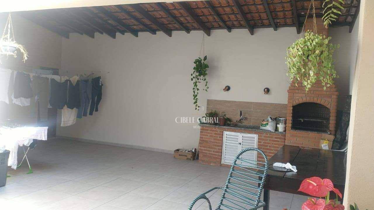 Casa à venda com 3 quartos, 300M2 - Foto 13