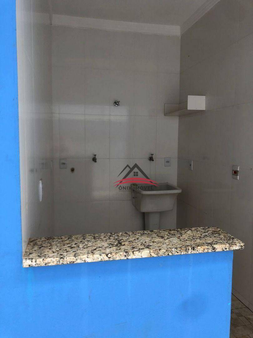 Casa de Condomínio para alugar com 3 quartos, 180m² - Foto 6