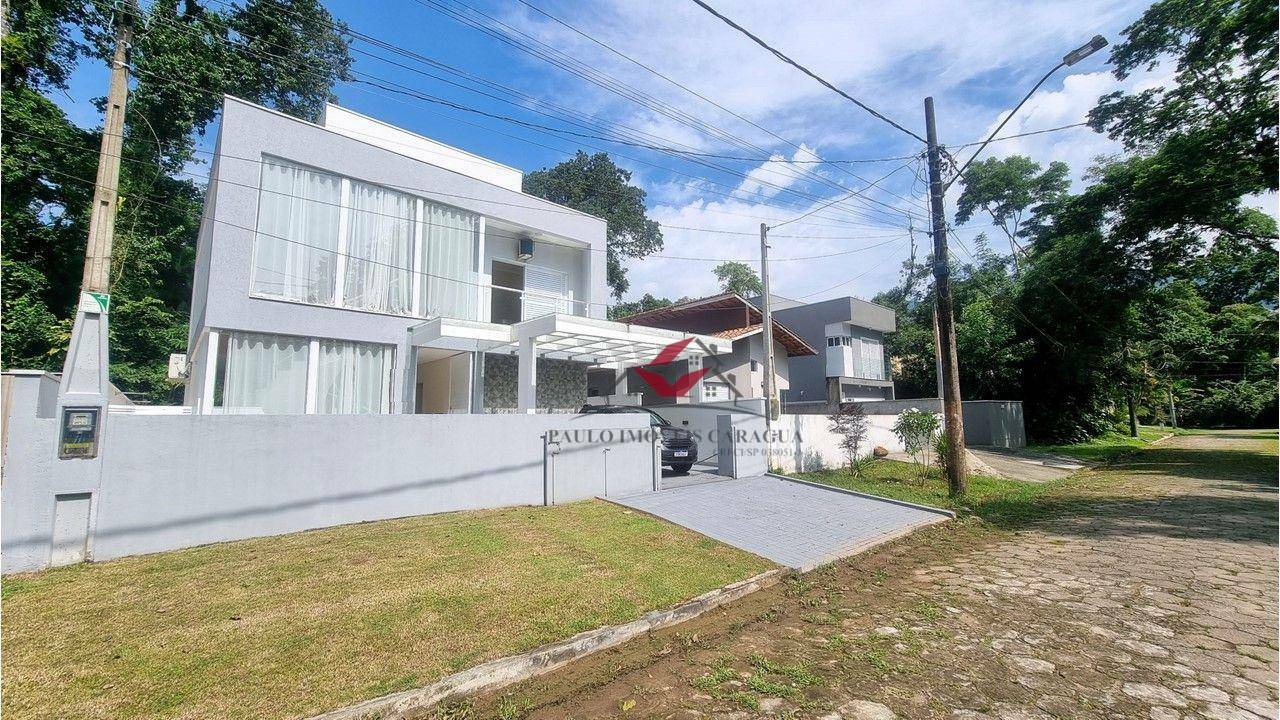 Casa de Condomínio à venda com 3 quartos, 250m² - Foto 1