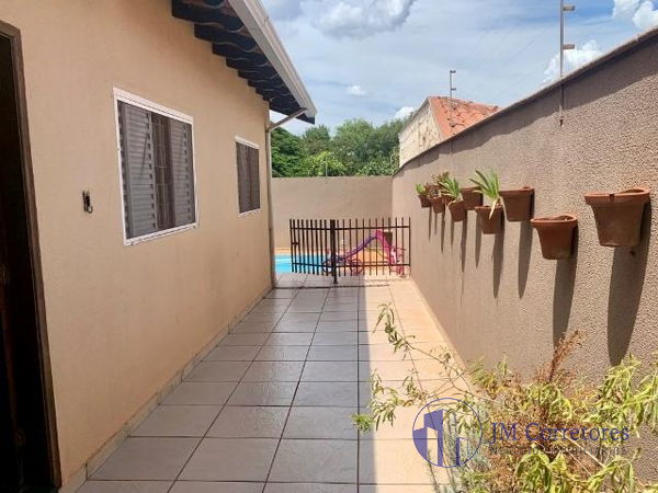 Casa à venda com 3 quartos, 134m² - Foto 2