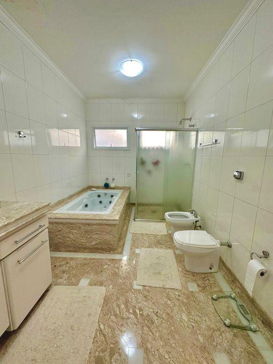 Casa de Condomínio à venda com 4 quartos, 560m² - Foto 8