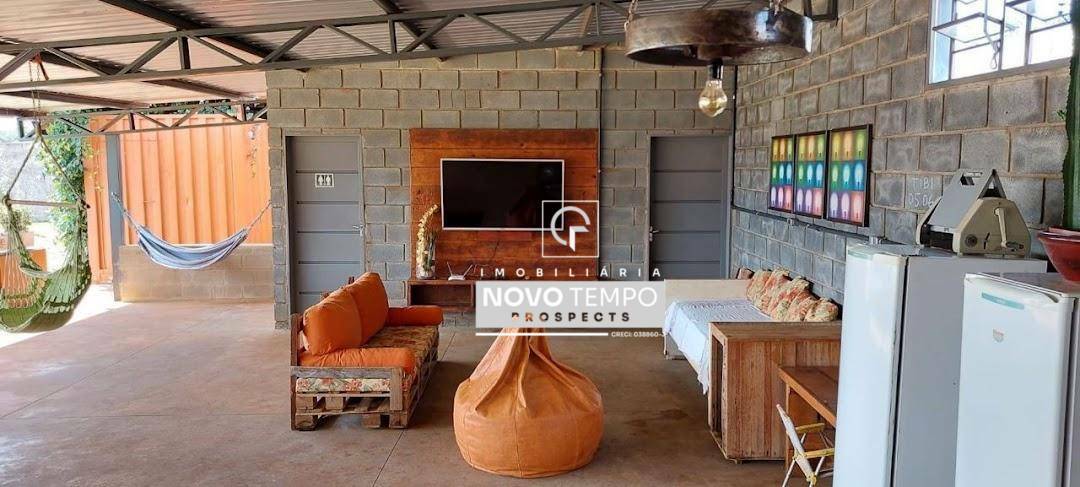 Chácara à venda com 4 quartos, 197m² - Foto 11