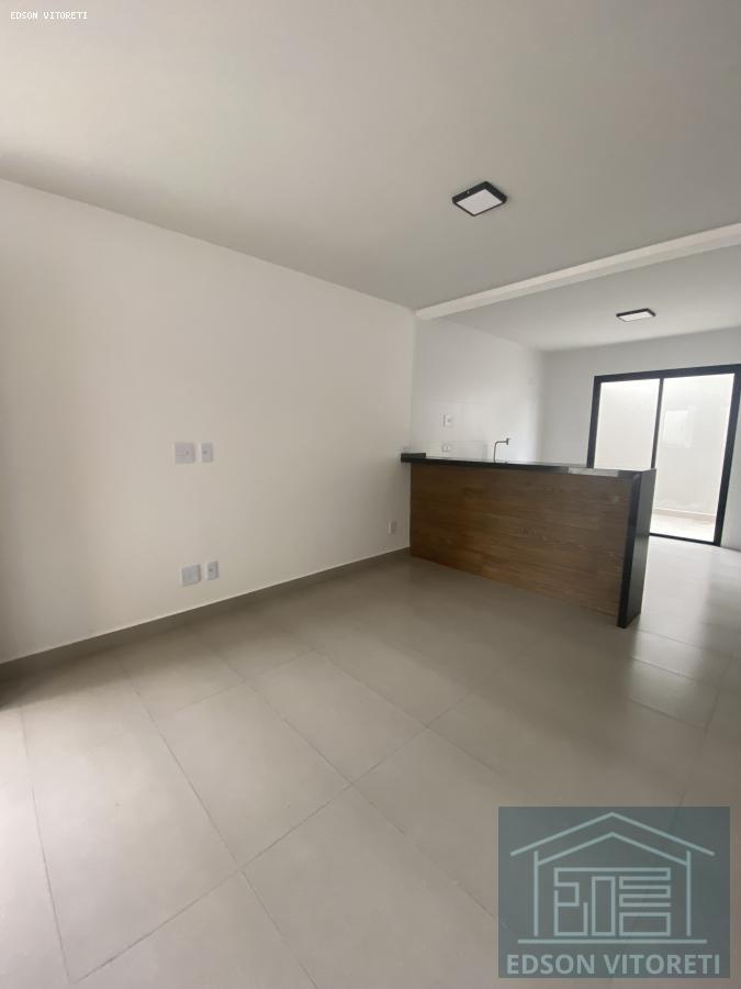 Sobrado à venda com 2 quartos, 96m² - Foto 27