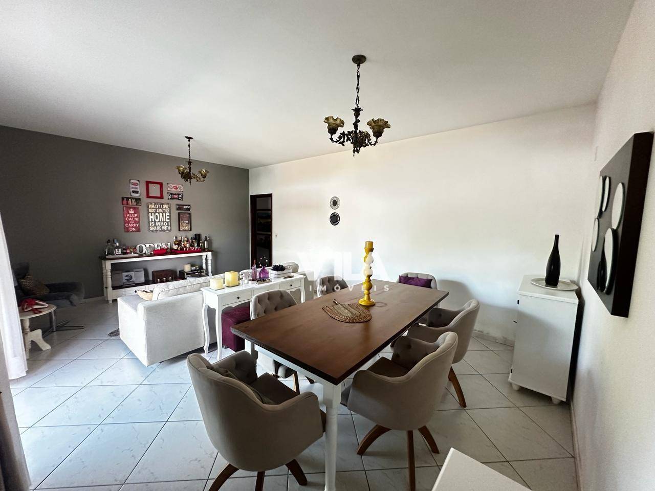 Casa à venda com 3 quartos, 229m² - Foto 17