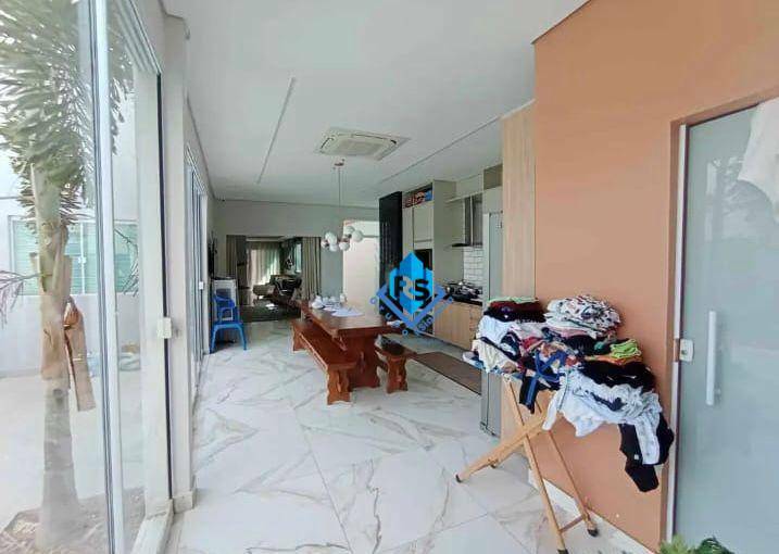 Sobrado à venda com 3 quartos, 250m² - Foto 6