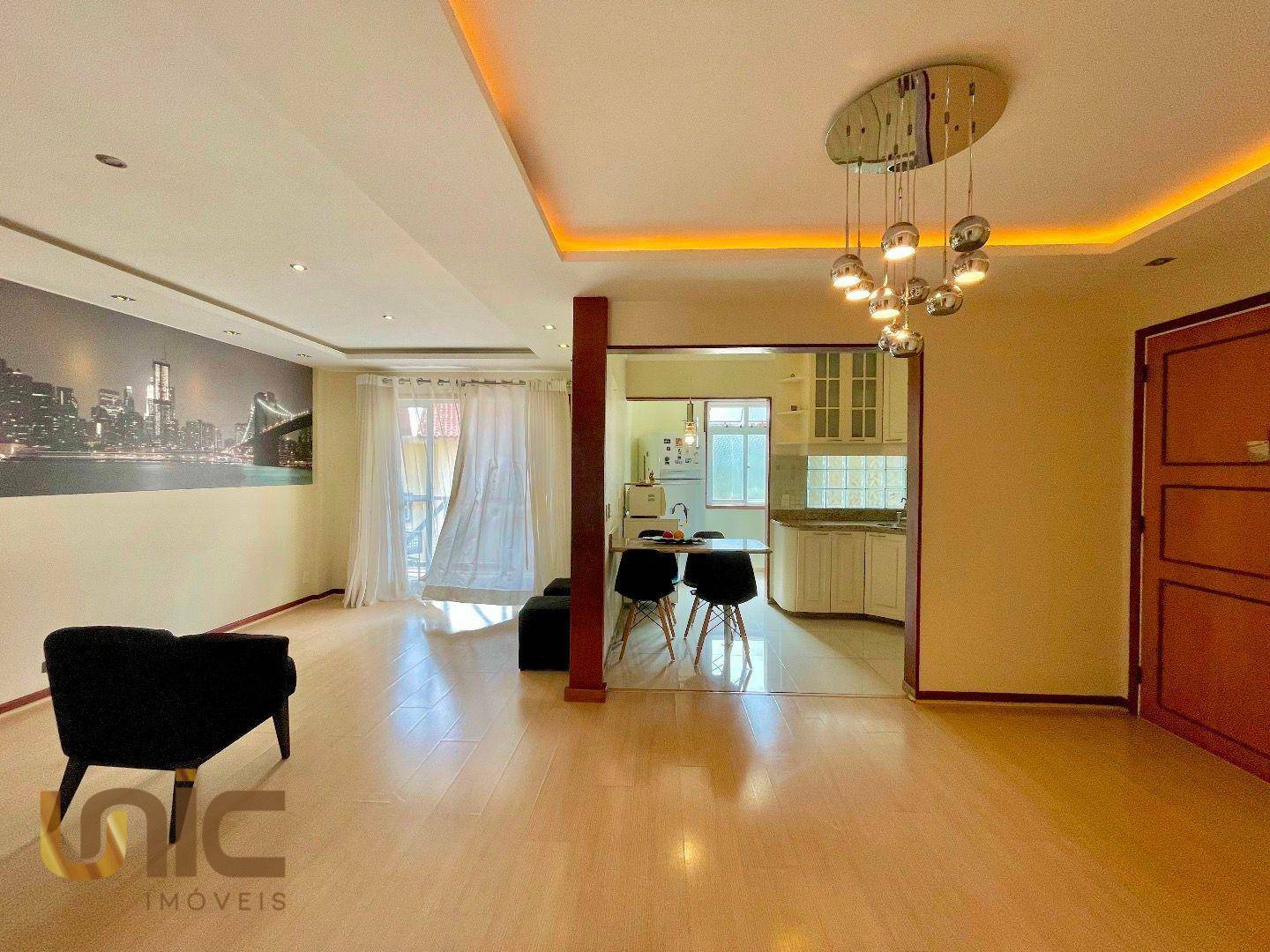 Apartamento à venda com 2 quartos, 80m² - Foto 4