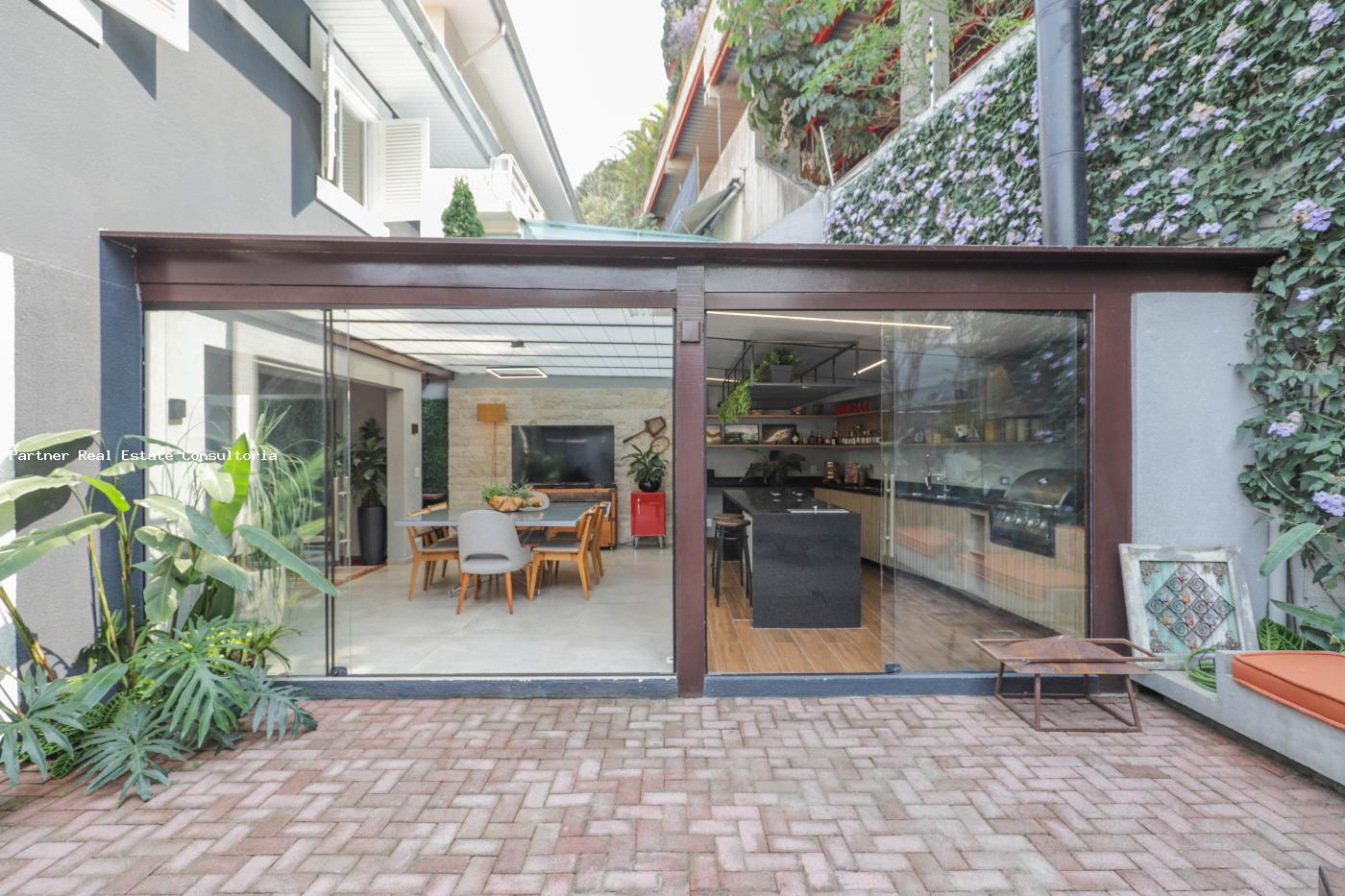 Casa de Condomínio à venda com 3 quartos, 383m² - Foto 31