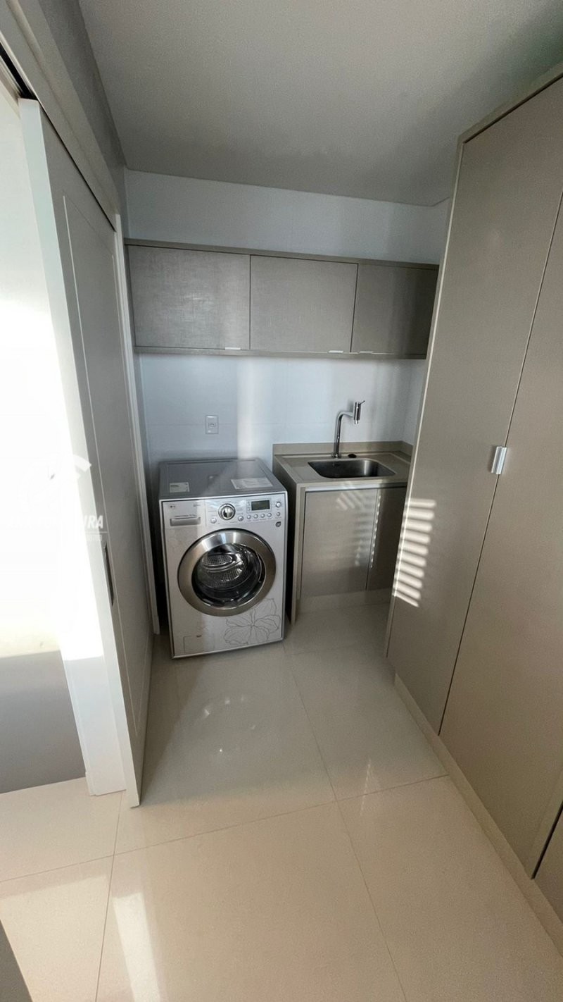 Apartamento à venda com 4 quartos, 180m² - Foto 8