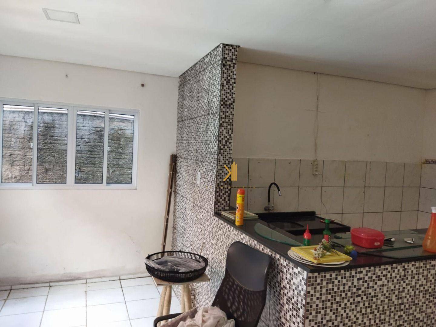 Casa à venda com 2 quartos, 80m² - Foto 11