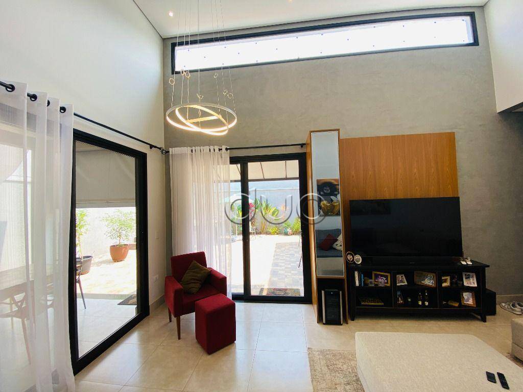 Casa de Condomínio à venda com 2 quartos, 137m² - Foto 2