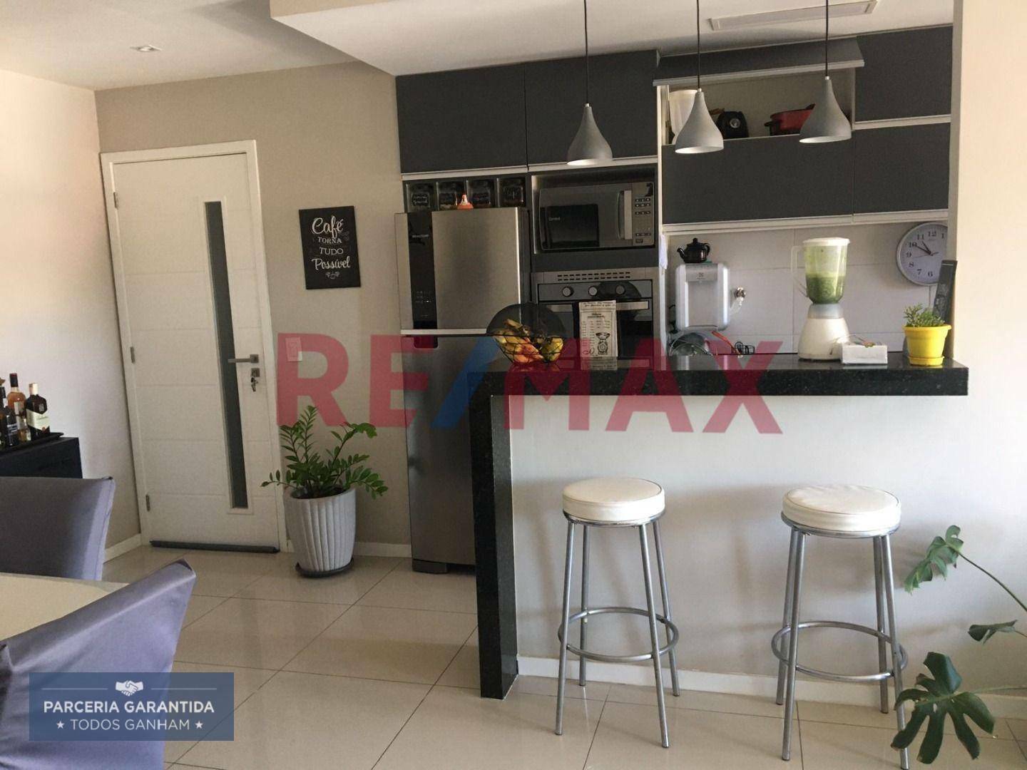 Apartamento à venda com 2 quartos, 78m² - Foto 1