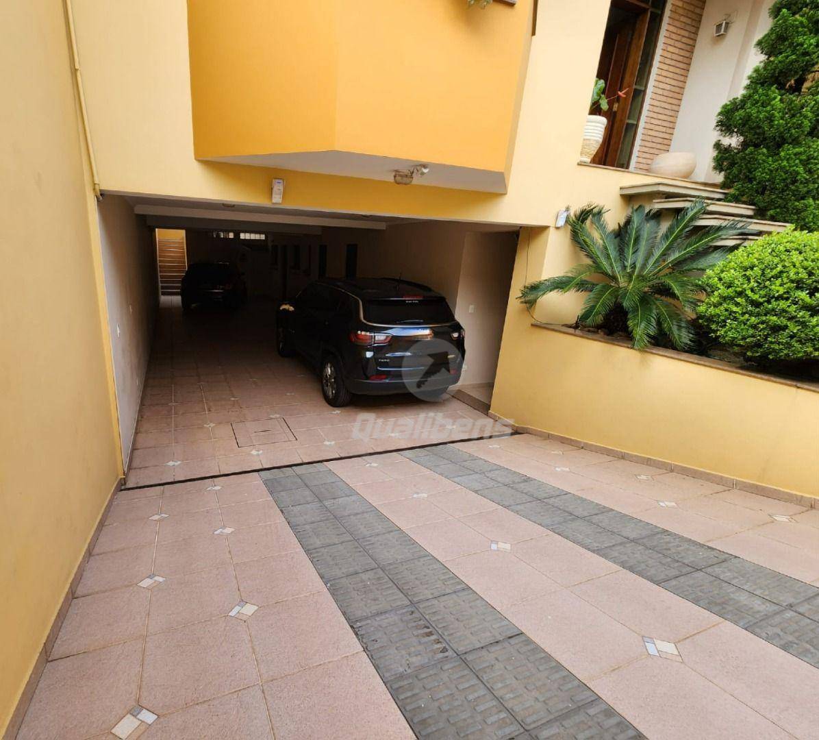 Sobrado à venda com 3 quartos, 339m² - Foto 2