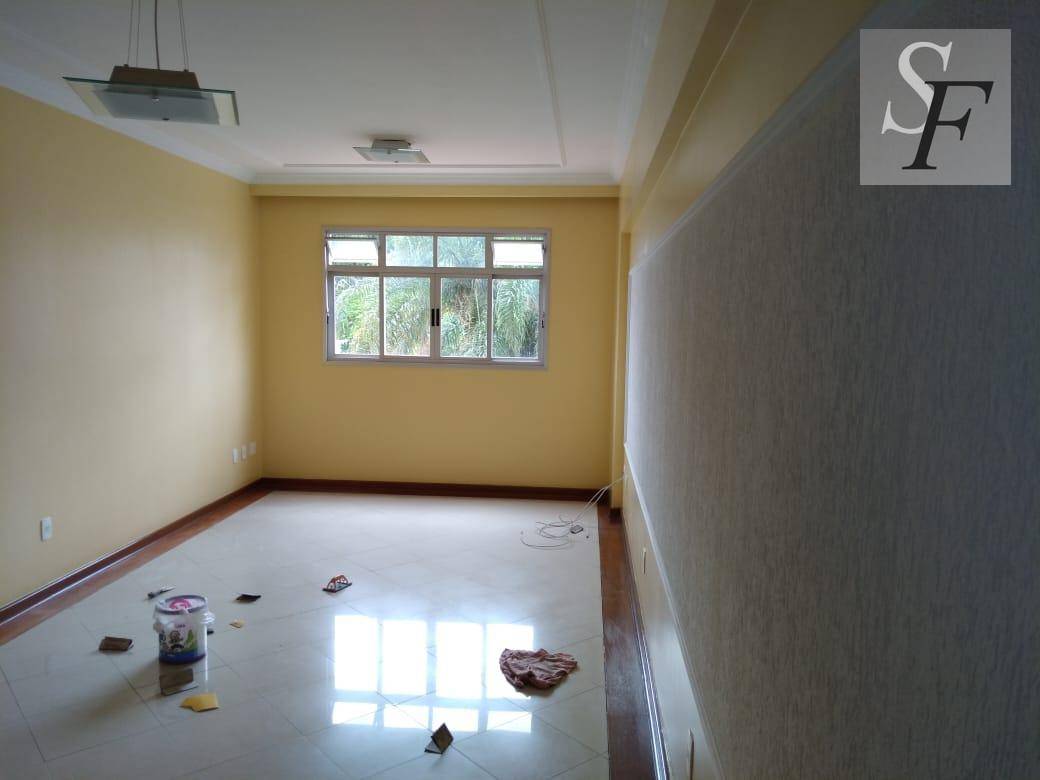 Apartamento à venda com 3 quartos, 99m² - Foto 2